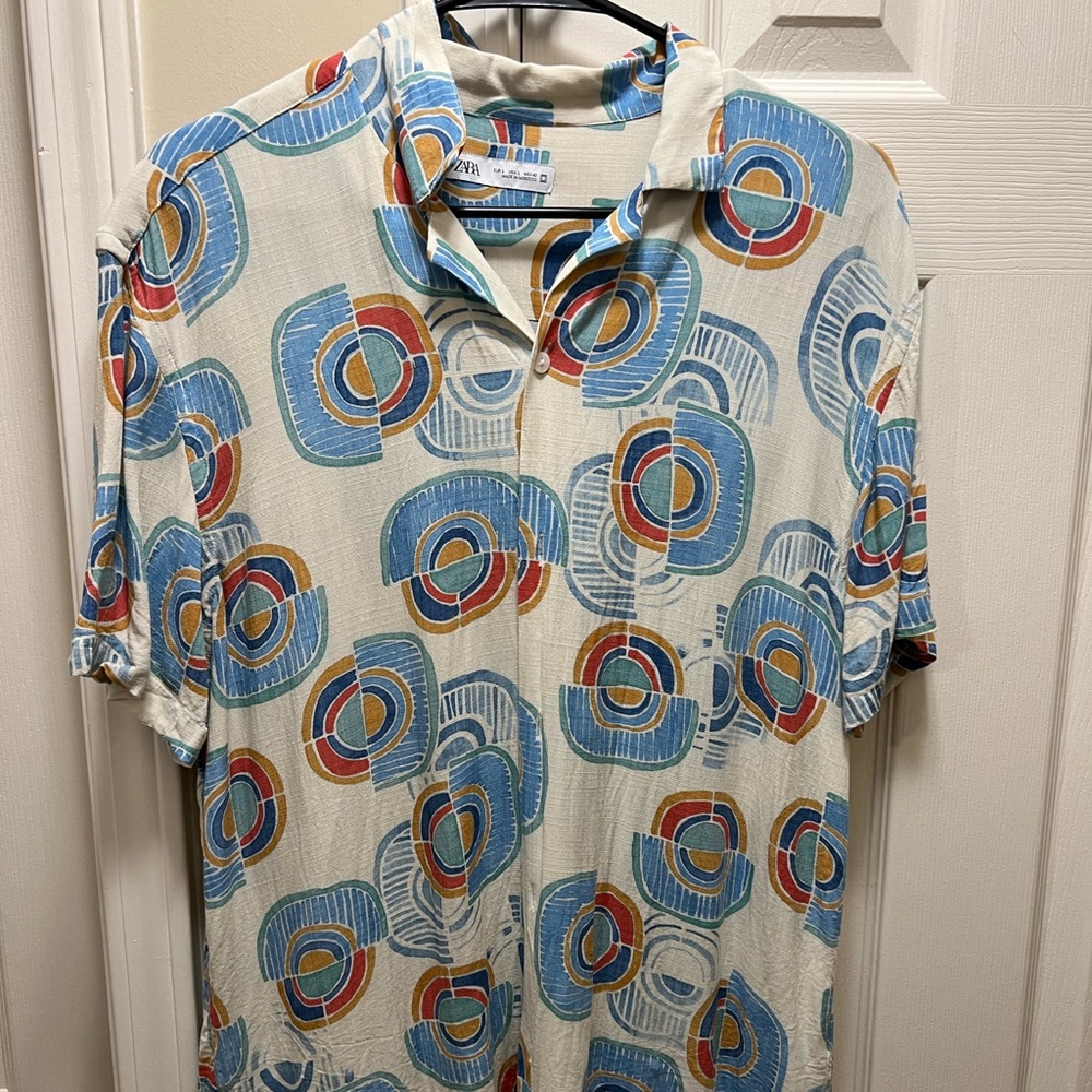 Men’s Zara shirt